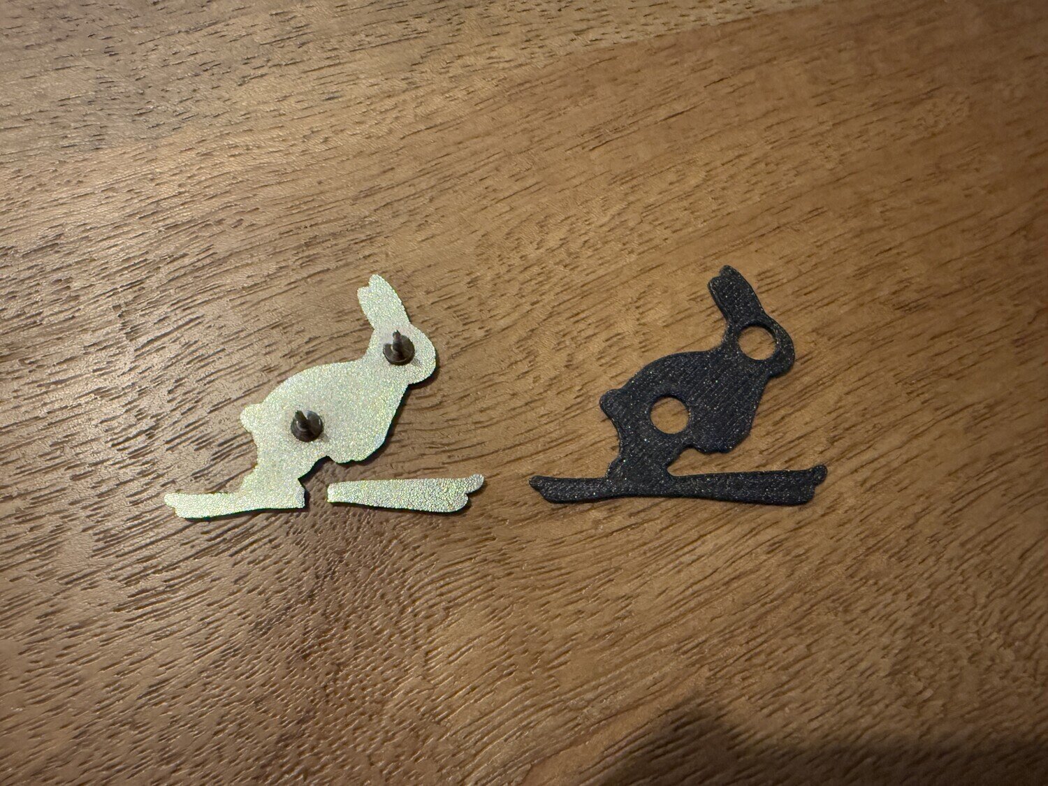 Test print next to the brooch for comparison